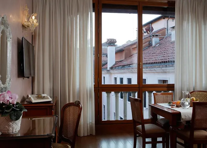 Bisanzio 4* Венеция